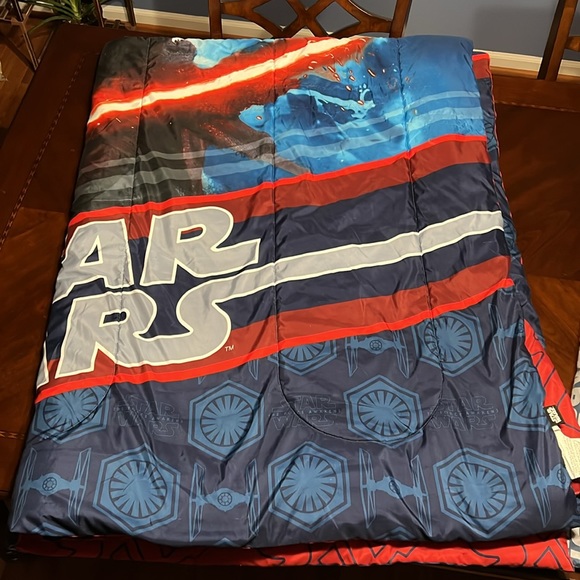 Star Wars twin comforter and fitted sheet - Picture 2 of 8